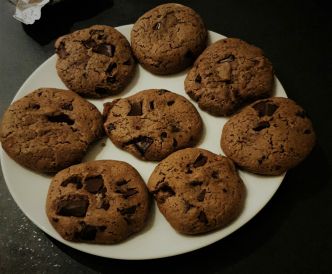 Recette de cookies aux pépites de chocolat et beurre de cacahuète maison