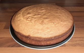Gâteau au yaourt : Recette de gâteau (cake) au yaourt nature facile à faire
