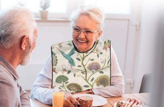 ᐅ Grand Bavoir Adulte Senior et Personnes Handicapées : Sélection et Comparatif - Ergodays