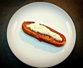 Recette patate douce healthy au four accompagnée d'une sauce yaourt