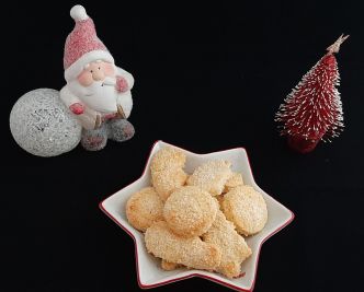 Biscuits à la noix de coco. Une recette de sablés moelleux pour Noël !