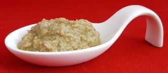 Tapenade verte. Recette maison à base d'olive, de câpres et d'anchois
