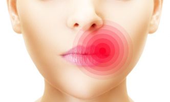 11 remèdes naturels pour traiter un bouton de fièvre