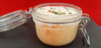 Entrée Saint Valentin. Recette d'œuf cocotte aux œufs de truite et polenta