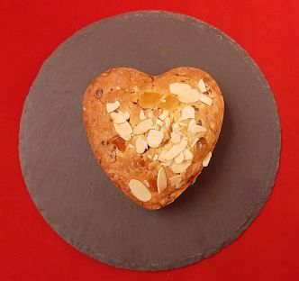 Gâteau saint valentin. Une idée de mini-cakes en forme de cœur