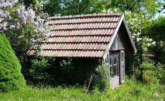 Convertir son abri de jardin en poulailler