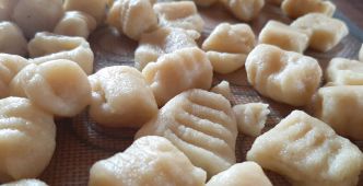 Gnocchis maison. Recette Italienne à accompagner d'une bonne sauce.
