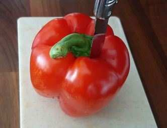 Comment couper un poivron et enlever la peau ? Voici la bonne méthode !
