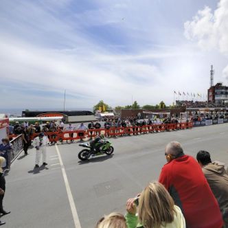 Moto - Tourist Trophy - Un concurrent du Tourist Trophy de l'île de Man se tue lors des qualifications