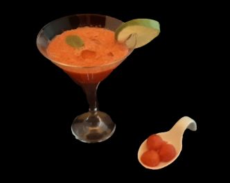 Jus de pastèque maison. Recette à base de melon d'eau, menthe et citron