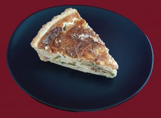 Quiche courgettes, chèvre et lardons. Recette estivale gourmande
