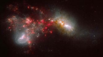 Le télescope spatial James-Webb observe la collision monstrueuse de deux galaxies