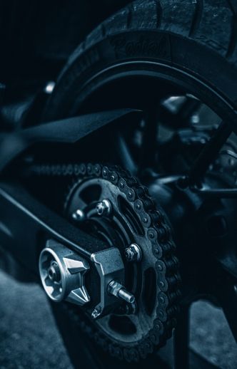 Quand changer le kit chaîne d'une moto ? - Info-auto-moto