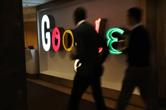 Certains employés de Google n'ont pas réalisé qu'ils avaient été licenciés jusqu'à ce que leur badge ne leur permette plus d'entrer dans le bureau. (Businessinsider.com)