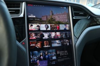 Netflix : la fin du partage de compte gratuit ne concernera pas tout le monde grâce à Tesla