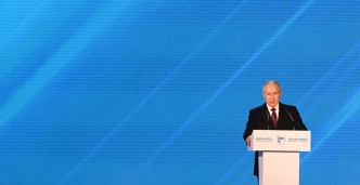 La Russie ouvre une enquête pénale contre le procureur et des juges de la CPI