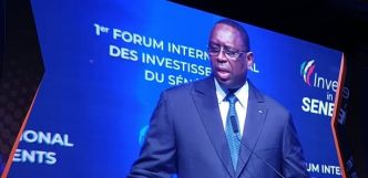 Forum Invest Sénégal : la journaliste Diarra Ndiaye pose une question à Macky Sall et met...