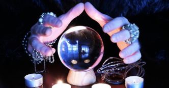 Astromode : astrologie, cartomancie et lecture dans le marc de café au Printemps Haussmann