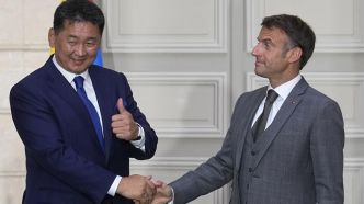 Macron reçoit le président de Mongolie, l'exploitation d'une grosse mine d'uranium à la clé