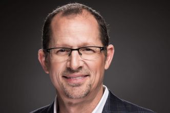 Jeff Maggioncalda (Coursera) : "Grâce à l'IA traduire un cours coûte à Coursera 20 dollars, contre 13 000 auparavant"