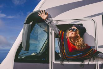 Saisonniers 2023 : comment adopter la vanlife en hiver ?