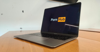 L'UE impose de nouvelles règles à Pornhub, Stripchat et XVideos