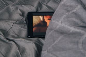 L’Europe va-t-elle bloquer ces trois sites porno ?