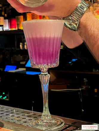 Afterwork ésotérique : des apéro voyance dans un bar à cocktails parisien