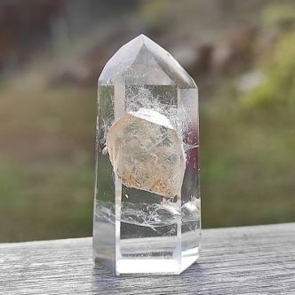 Le cristal de roche : les caractéristiques de ce Quartz