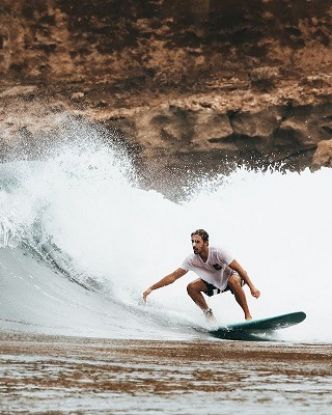Surf : Les différentes figures et manœuvre pour débuter