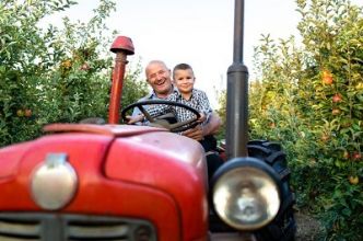 Comment restaurer un tracteur ancien en 9 étapes ?