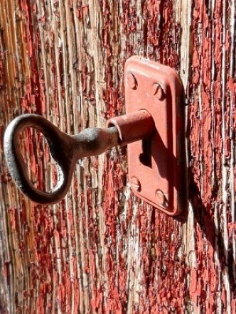 Comment changer une serrure de porte d'entrée ?