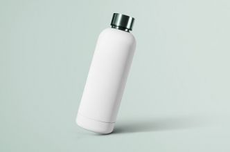 Gourde personnalisée pour le sport : l'accessoire idéal pour s'hydrater et afficher votre image