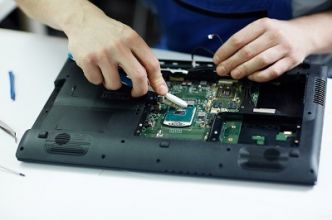 Réparer son ordinateur au lieu de le jeter : les avantages