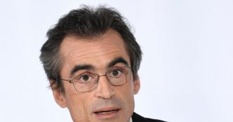 Raphaël Enthoven : "En matière d'intelligence, l'IA n'arrive pas à la cheville du poisson rouge"