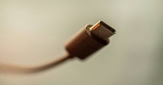 La Chambre valide la directive européenne sur les chargeurs universels USB-C