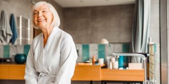 Hydrothérapie : les bienfaits pour les seniors