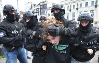 Guerre Israël-Hamas : Policiers et manifestants propalestiniens s'affrontent à l'université d'Amsterdam