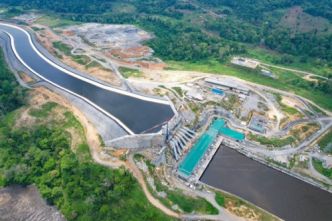 Électricité : le barrage de Nachtigal (420 MW) injecte ses 60 premiers mégawatts dans le réseau électrique