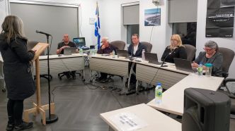 Crise à Sainte-Pétronille : la municipalité n'a pas commis d'acte répréhensible selon la Commission municipale du Québec