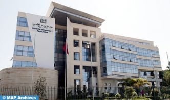 SIEL 2024 : L’Université Mohammed V de Rabat participe avec un stand présentant ses meilleures publications académiques et scientifiques