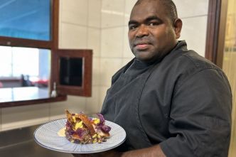 A Nouméa, Alphonse Kocé fête l'avocat dans l'assiette