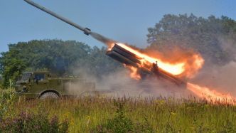 Guerre en Ukraine : Zelensky évoque une trentaine de "combats féroces" après la nouvelle offensive russe dans la région de Kharkiv et de Donetsk
