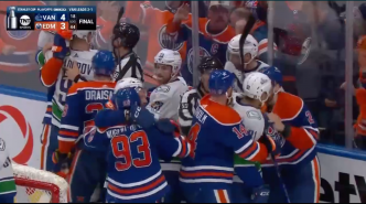 Les Canucks prennent les devants face aux Oilers
