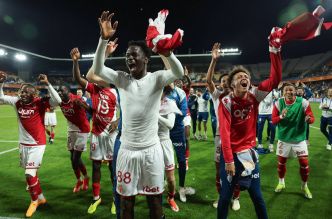 "Adi Hütter a fait un grand travail": les réactions du directeur général de l'AS Monaco après la victoire face à Montpellier