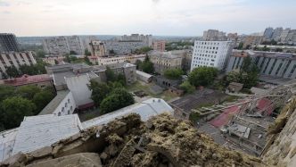 Guerre en Ukraine : ça se complique sur le front, l'armée se replie dans la région de Kharkiv et Zelensky annule sa visite en Espagne