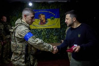 Ukraine: Kiev dit tenir face à une situation «difficile» dans le nord-est