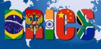 Les BRICS anticipent la chute du dollar