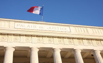 France : licencié après un long séjour en Algérie, il obtient gain de cause