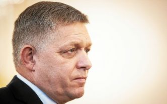 Le Premier ministre slovaque « de nouveau opéré », dans un état toujours grave